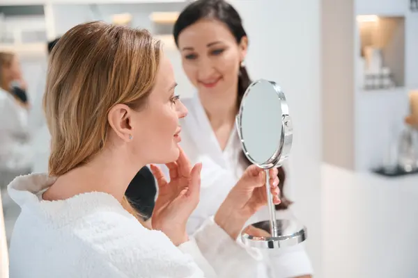 Why do cosmeticians never fight?